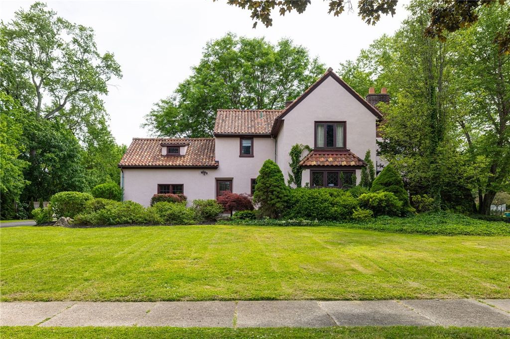 550 Winton Road South, Brighton, NY 14618