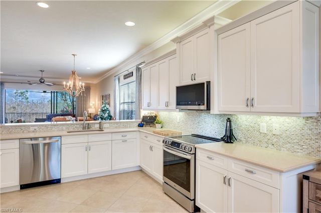 3407 Baltic DR, Naples, FL 34119
