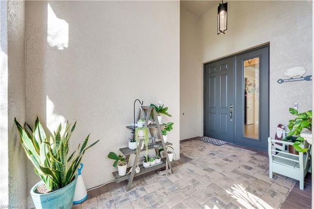 3407 Baltic DR, Naples, FL 34119