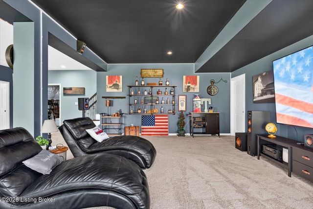 17314 Shakes Creek Dr, Fisherville, KY 40023