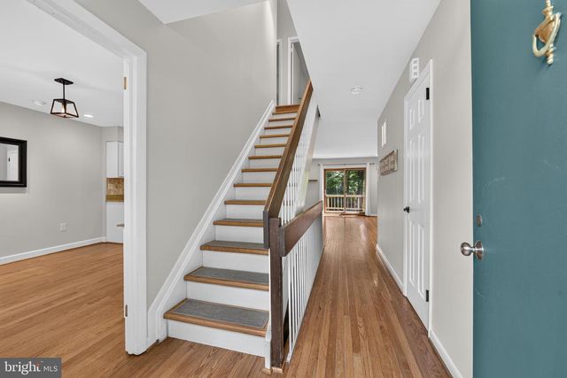 2031 SARAZEN PL, Reston, VA 20191