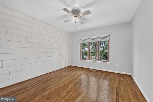 2031 SARAZEN PL, Reston, VA 20191