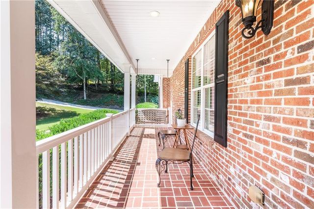 503 Antrim Glen Drive, Hoschton, GA 30548