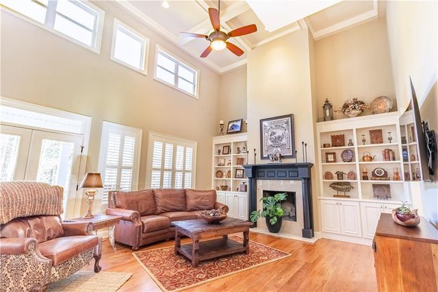 503 Antrim Glen Drive, Hoschton, GA 30548