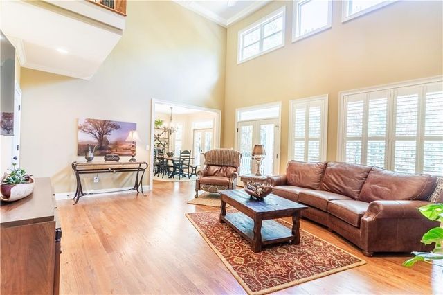 503 Antrim Glen Drive, Hoschton, GA 30548