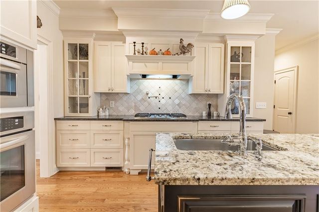 503 Antrim Glen Drive, Hoschton, GA 30548