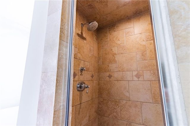 503 Antrim Glen Drive, Hoschton, GA 30548