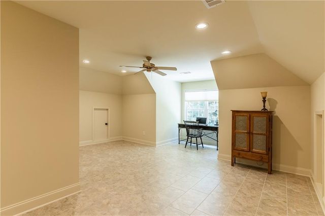 503 Antrim Glen Drive, Hoschton, GA 30548