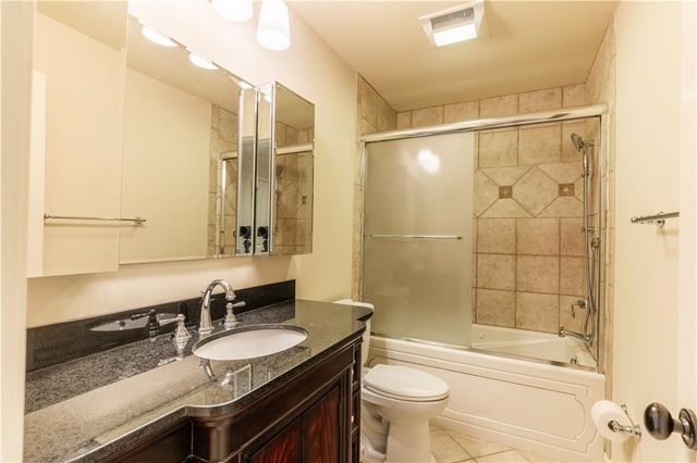 503 Antrim Glen Drive, Hoschton, GA 30548