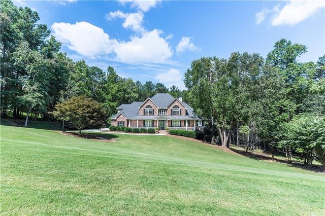 503 Antrim Glen Drive, Hoschton, GA 30548