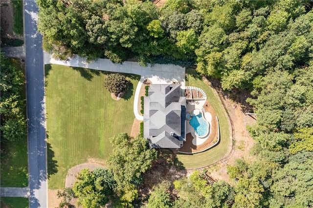 503 Antrim Glen Drive, Hoschton, GA 30548