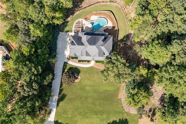 503 Antrim Glen Drive, Hoschton, GA 30548