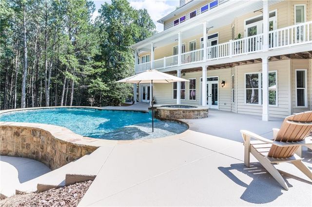 503 Antrim Glen Drive, Hoschton, GA 30548