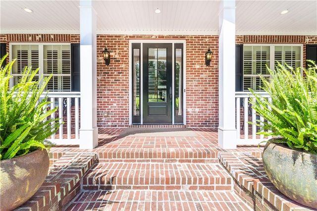 503 Antrim Glen Drive, Hoschton, GA 30548