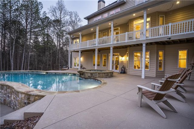 503 Antrim Glen Drive, Hoschton, GA 30548