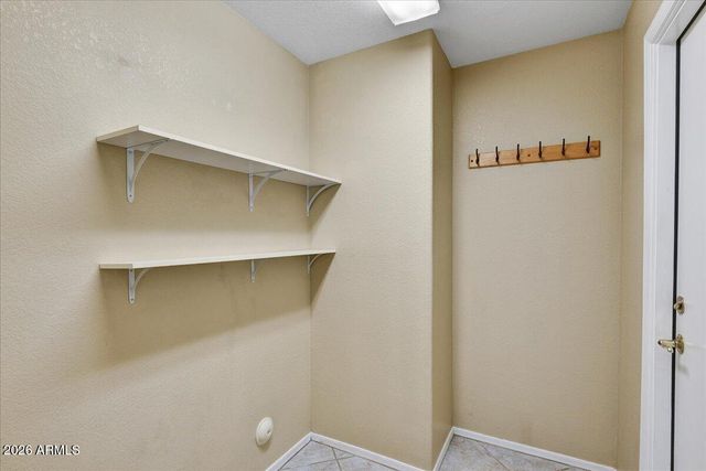 19453 N 83RD Drive, Peoria, AZ 85382