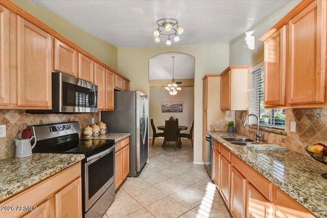 19453 N 83RD Drive, Peoria, AZ 85382