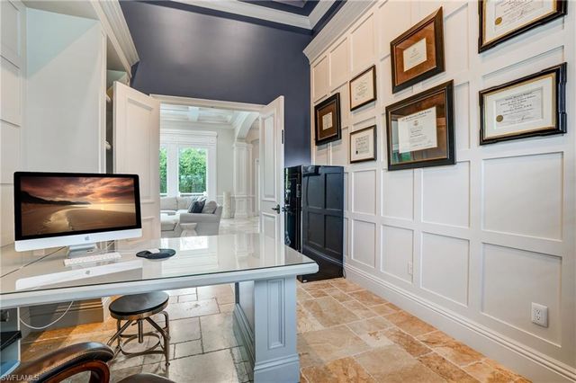 7562 Cordoba CIR, Naples, FL 34109