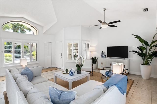 701 Sea Oats Dr D-1, Juno Beach, FL 33408