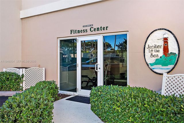 1660 S Highway A1A 222, Jupiter, FL 33477