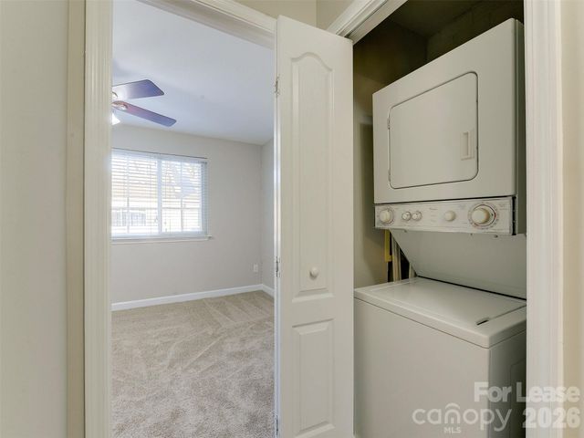 1224 Green Oaks Lane G, Charlotte, NC 28205