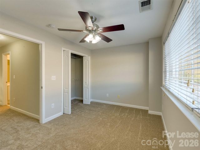 1224 Green Oaks Lane G, Charlotte, NC 28205