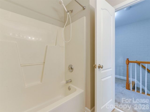 1224 Green Oaks Lane G, Charlotte, NC 28205