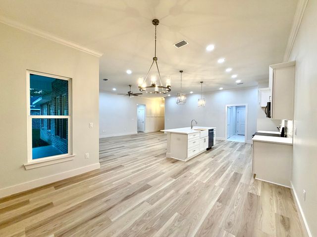 6016 Paige Lane, Crestview, FL 32536