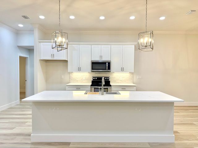 6016 Paige Lane, Crestview, FL 32536