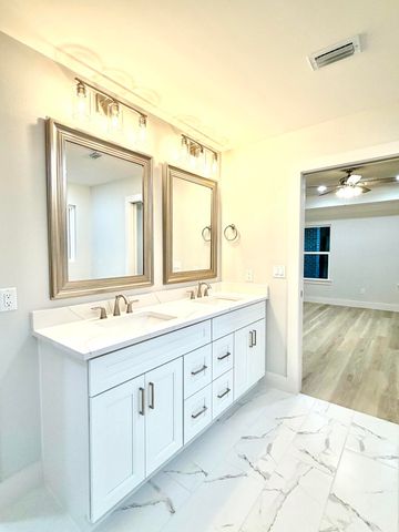 6016 Paige Lane, Crestview, FL 32536