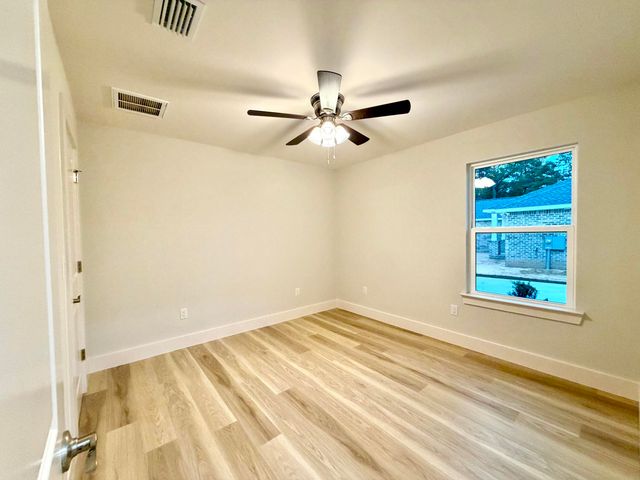 6016 Paige Lane, Crestview, FL 32536