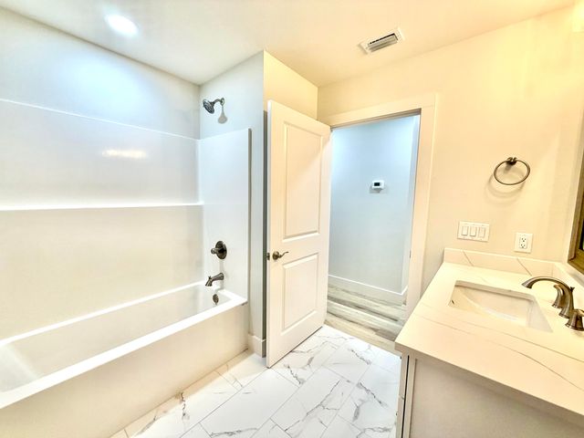 6016 Paige Lane, Crestview, FL 32536