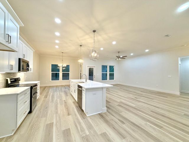 6016 Paige Lane, Crestview, FL 32536