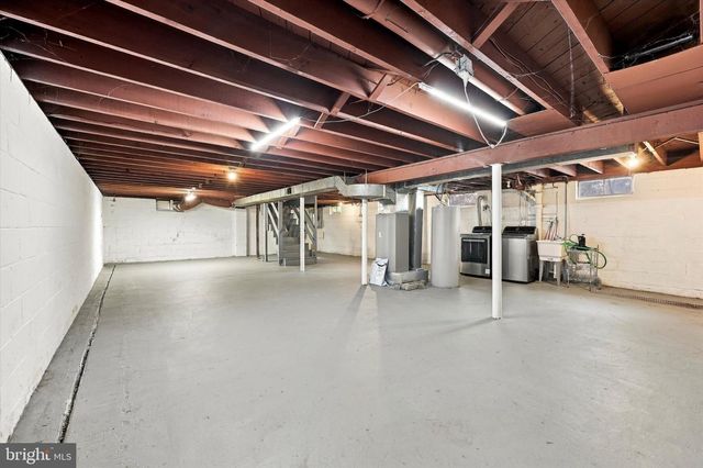 75 N CEDAR AVE, Bellmawr, NJ 08031