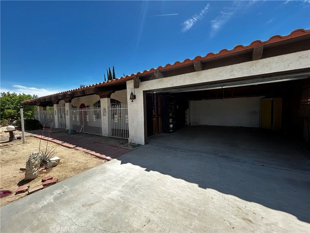 7456 San Remo Trail, Yucca Valley, CA 92284