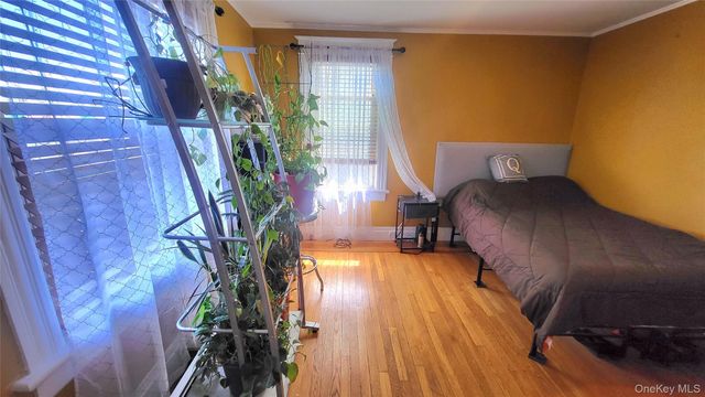 10 Corlies Avenue, Poughkeepsie, NY 12601
