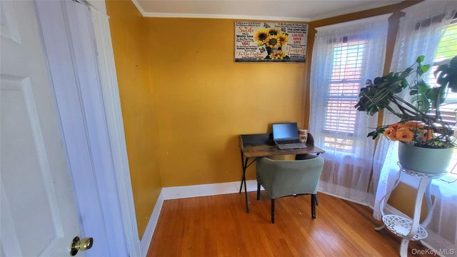 10 Corlies Avenue, Poughkeepsie, NY 12601