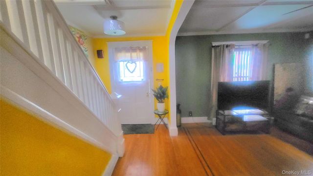 10 Corlies Avenue, Poughkeepsie, NY 12601