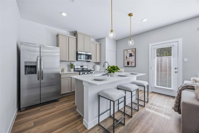 953 Green Vines Lane, Houston, TX 77091