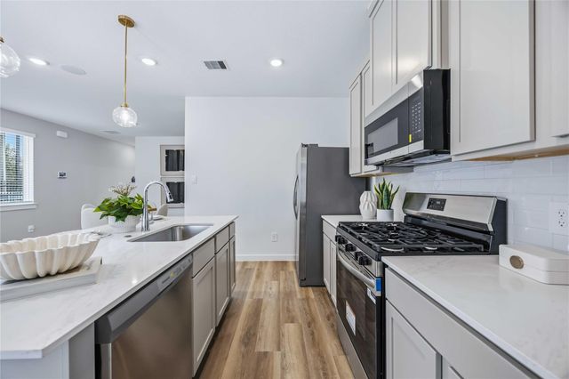 953 Green Vines Lane, Houston, TX 77091