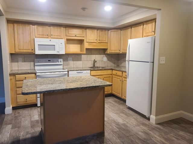 576 Washington Street 110, Weymouth, MA 02188