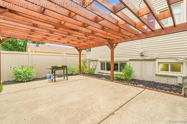 36629 Gilchrist Street, Westland, MI 48186