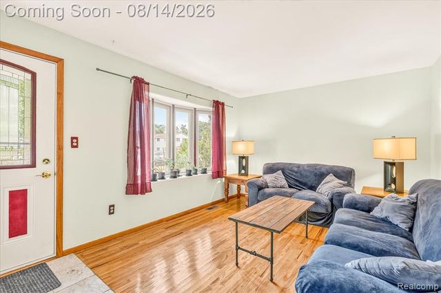 36629 Gilchrist Street, Westland, MI 48186