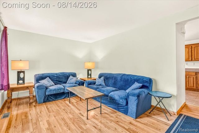 36629 Gilchrist Street, Westland, MI 48186
