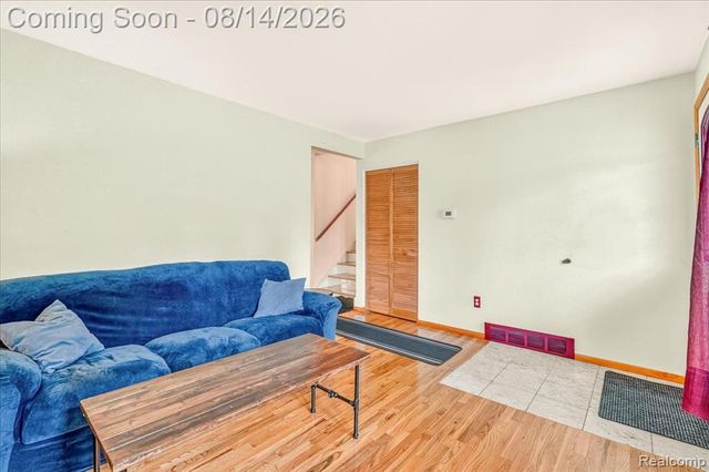 36629 Gilchrist Street, Westland, MI 48186
