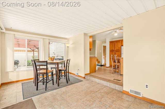 36629 Gilchrist Street, Westland, MI 48186