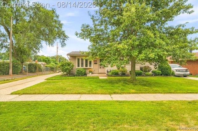 36629 Gilchrist Street, Westland, MI 48186