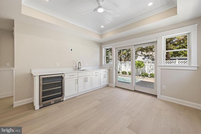 9708 BEACH AVE, Long Beach Township, NJ 08008