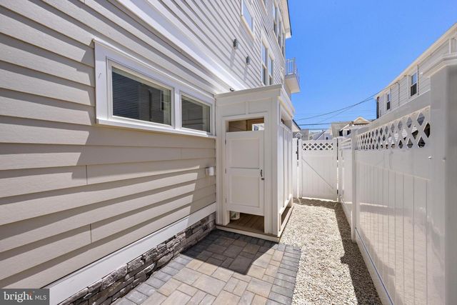 9708 BEACH AVE, Long Beach Township, NJ 08008