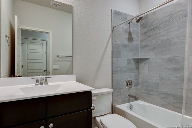 1945 EDELWEISS, New Braunfels, TX 78130